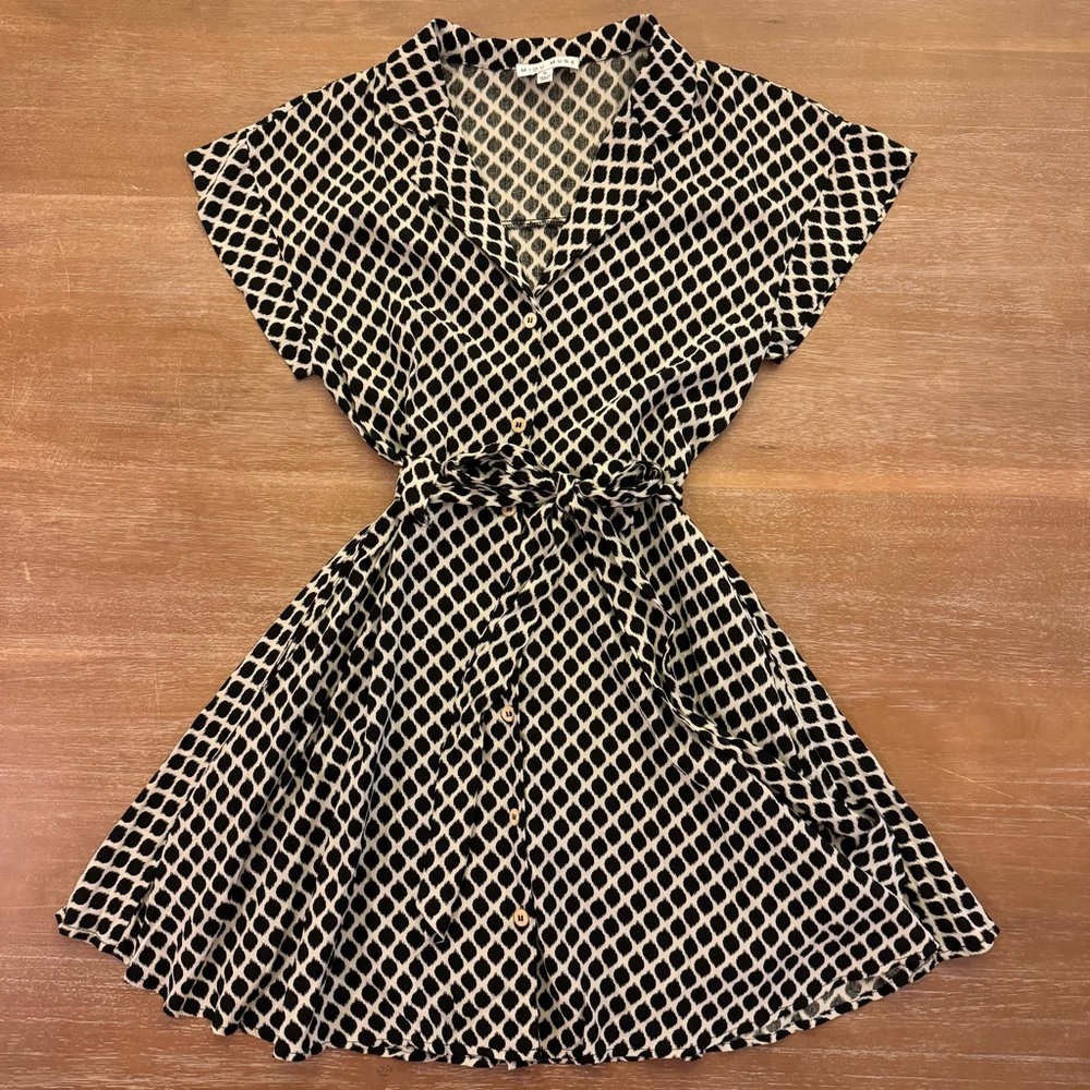Miou Muse Chic Black and White Patterned Dress - Picture 3 of 11